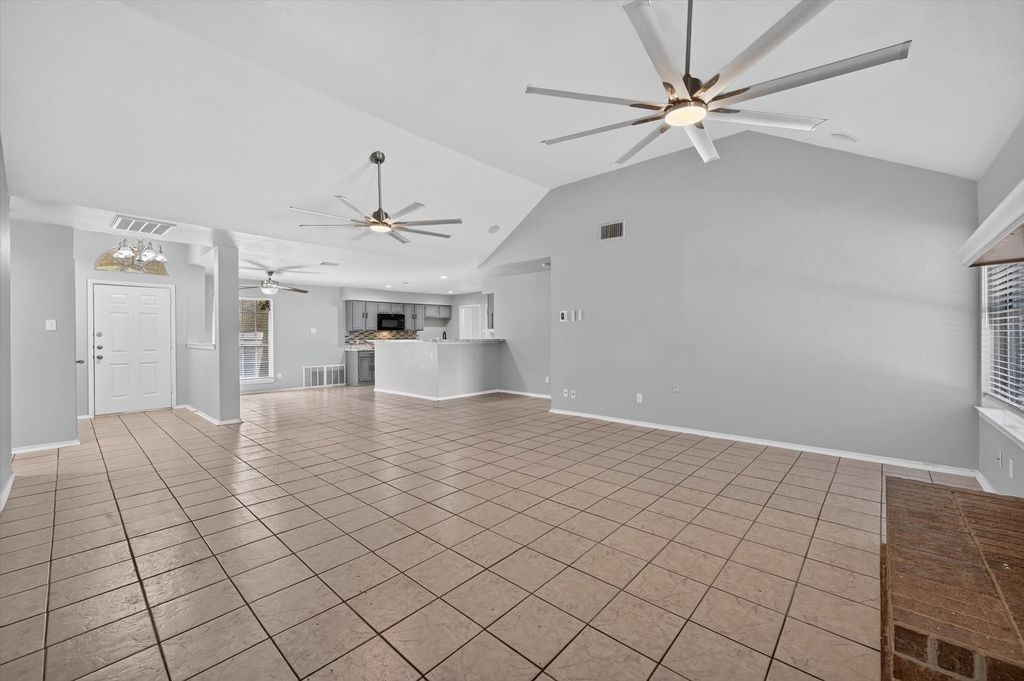 7405 Emerywood Ln, Fort Worth, TX - View 4