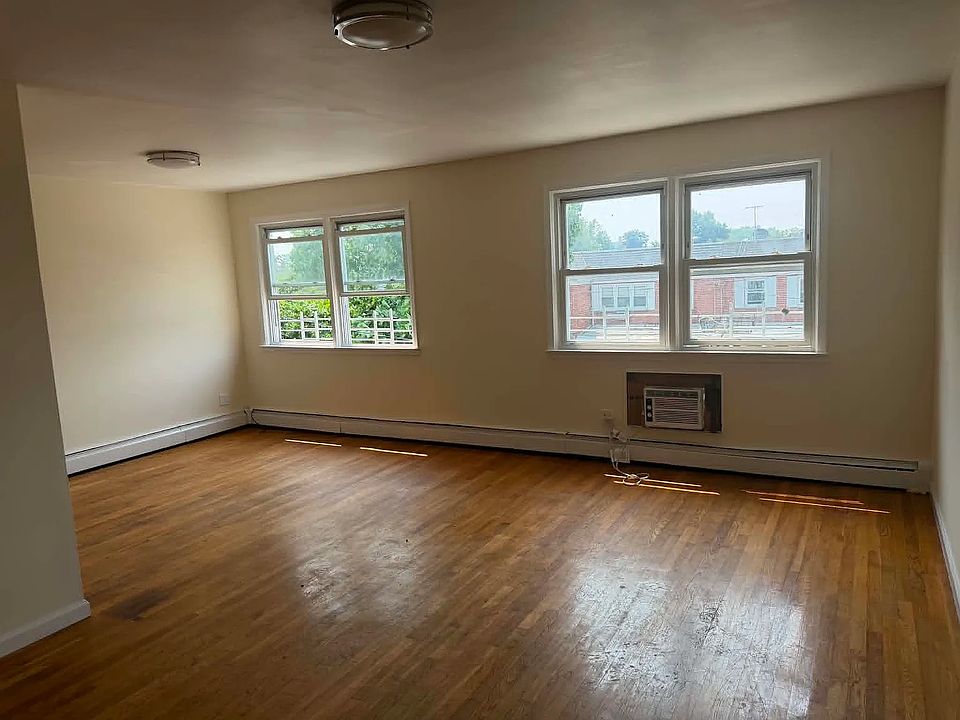1st image of 14443 25th Dr Floor 3