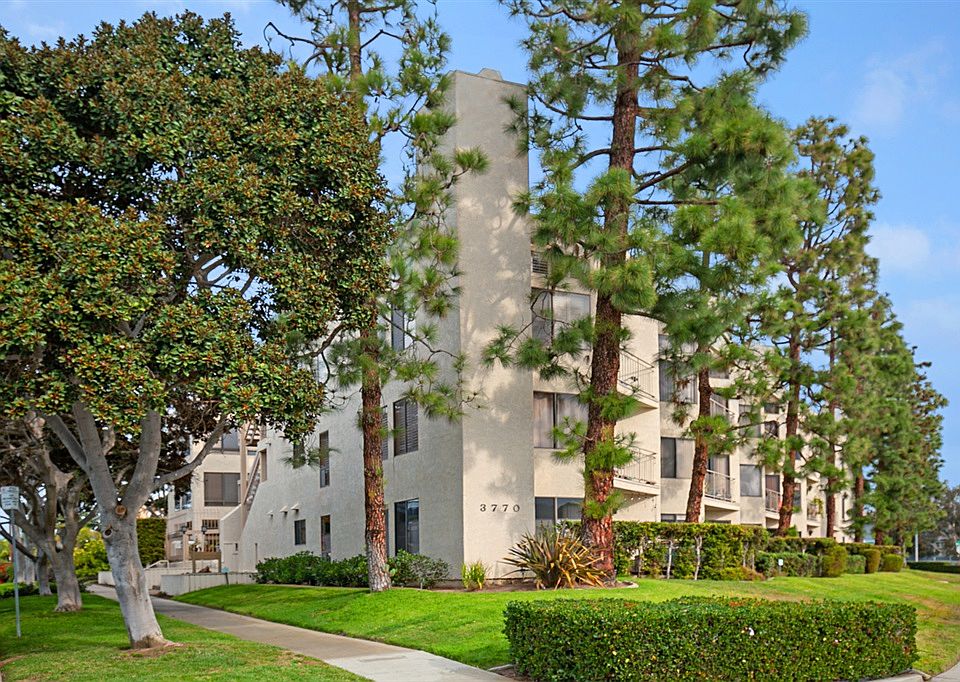 1st image of 3770 Crown Point Dr Unit 102