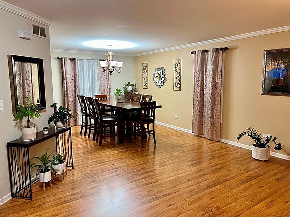 4th image of 1428 Knotty Pine Dr