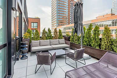 Rented by Brown Harris Stevens