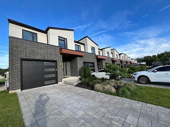 2nd image of 7174 Parsa St