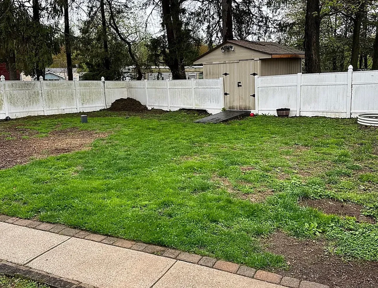 Violet Ave, Hyde Park — Photo 2