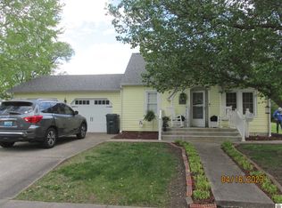 324 Ashbrook Ave, Paducah, KY 42003