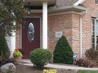 1125 Lauren Crest St SW, Hartville, OH 44632