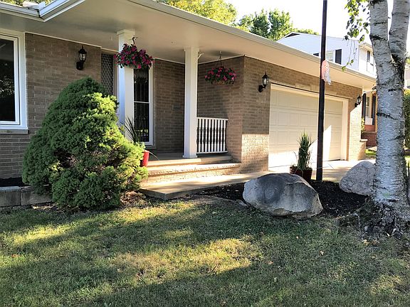 2nd image of 5208 Thoreau Dr