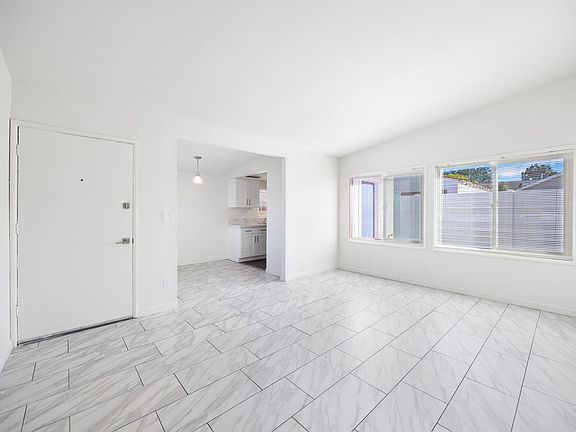 4th image of 15526 Cameo Ave