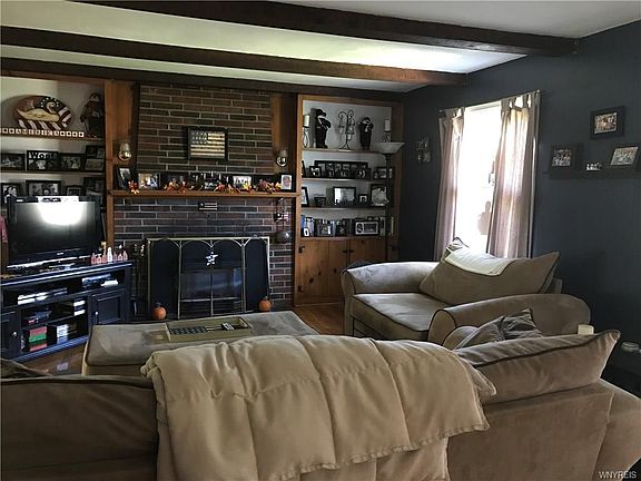 3rd image of 1340 Colvin Blvd
