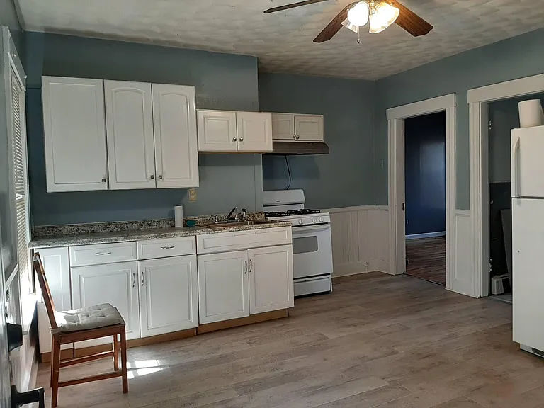 754 Water St — Photo 2