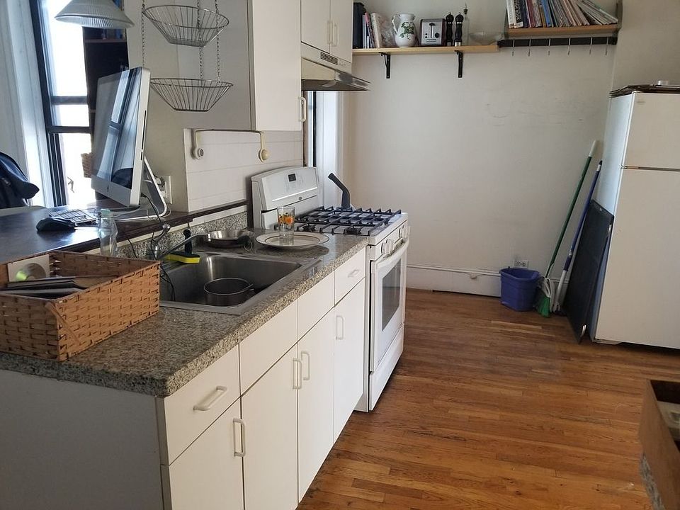 1st image of 3612 38th St APT 3
