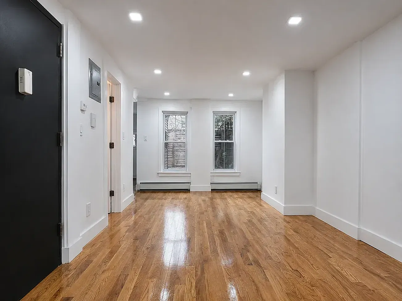 1639 Pacific Street — Photo 4