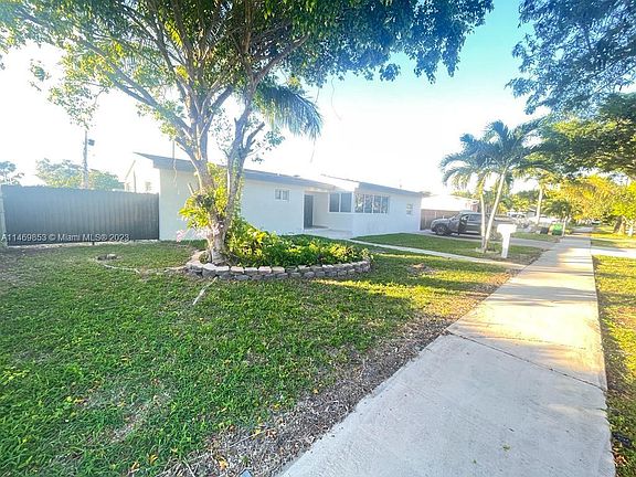 4th image of 9411 Caribbean Blvd