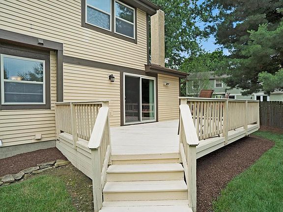 5th image of 260 Highbury Cres
