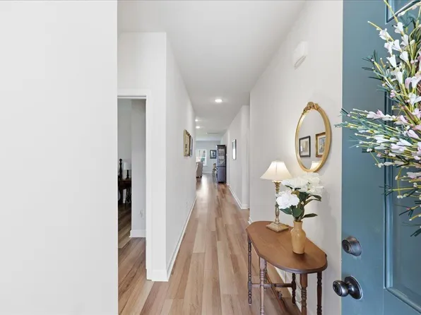 1437 Arabella St, Charleston, SC 29414