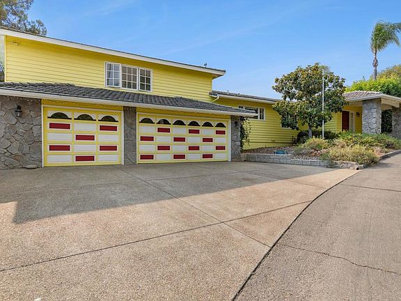 3rd image of 337 Skyline Dr