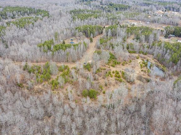 3rd image of 4079 Hidden Acres Dr