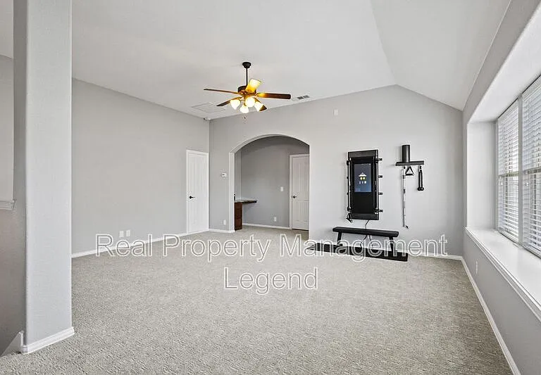 1451 Cedar Hollow Dr — Photo 32