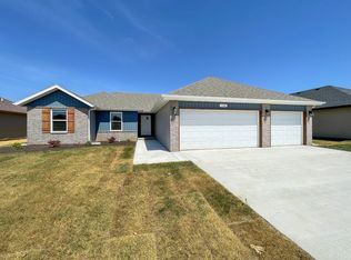 508 Evergreen Ave, Rogersville, MO 65742