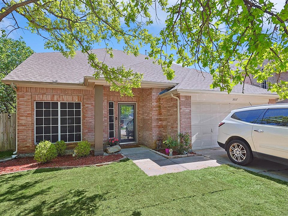 1st image of 3837 Chimney Rock Dr