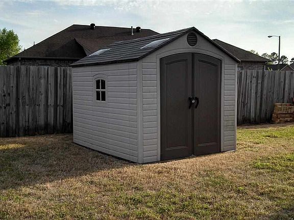 3rd image of 6704 Lawson Cir