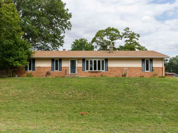 56106 Wynnewood Dr, Osceola, IN 46561