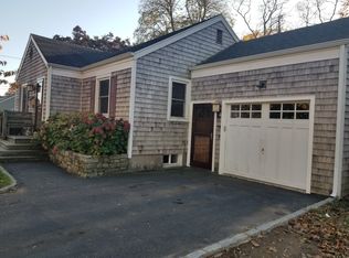 530 Middleton Rd, Greenport, NY 11944