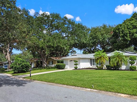 3rd image of 2040 FOREST DRIVE