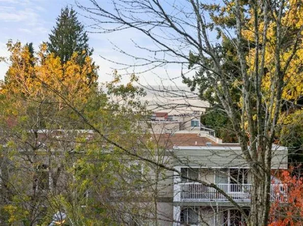 5556 14th Ave #405, Delta, BC V4M 4E7