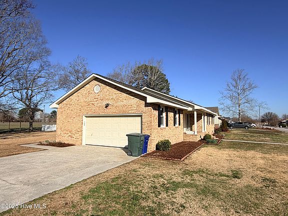 4th image of 3964 Winchester Drive