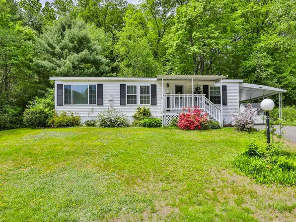 44 Zachary Drive, Hooksett, NH 03106