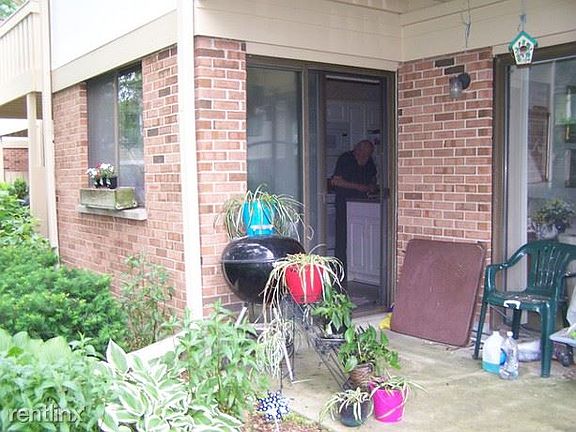 2nd image of 611 Ironwood Ct