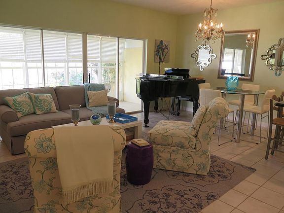 Living Dining Area
