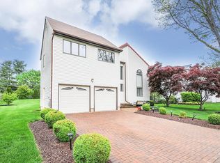 20 Trestle Way, Dayton, NJ 08810