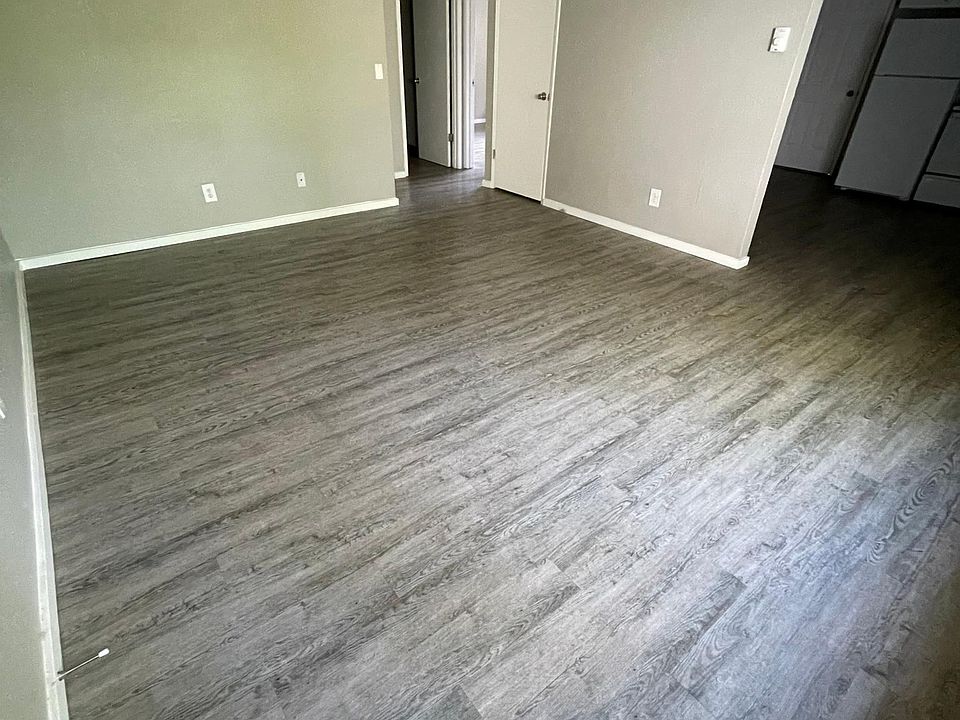1st image of 1221 30th St SE #32