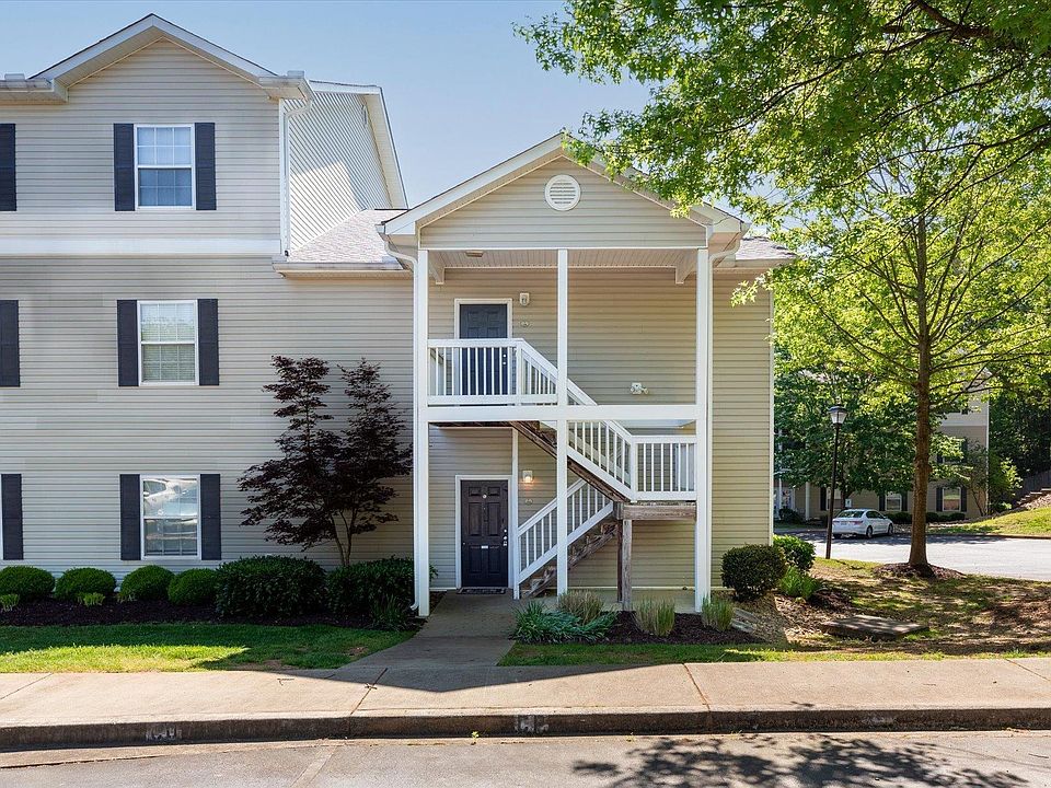 1st image of 504 McKenna Cir