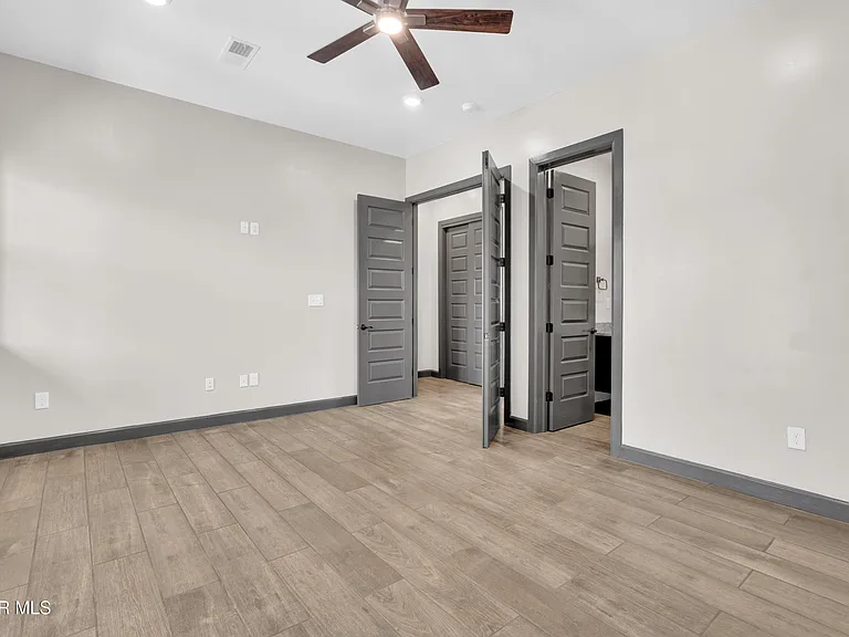 461 Vin Benicarlo Pl — Photo 35