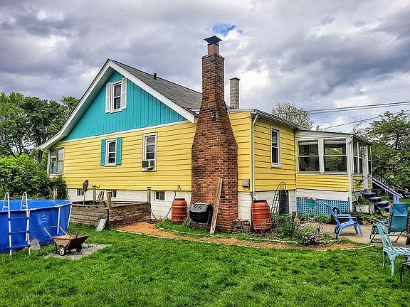 4th image of 23832 Elmira St