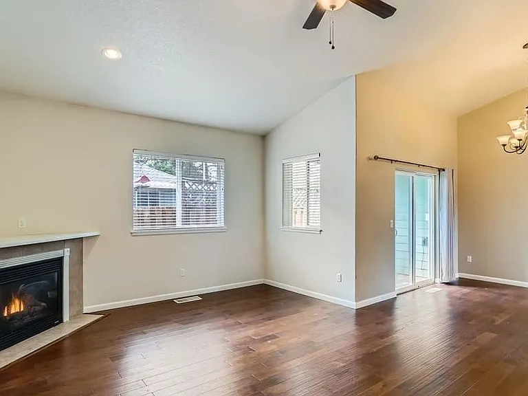 1586 NE Grandhaven Dr — Photo 5