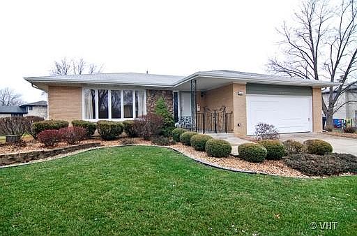 1st image of 15404 S Pine Dr