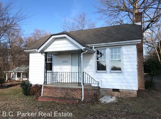 2008 Chapel Hill Rd, Burlington, NC 27215