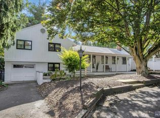 703 Eastview Ter, Township Of Washington, NJ 07676