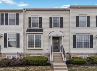 306 Shadbush Dr, Blacklick, OH 43004