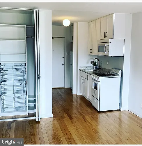 5500 Friendship Blvd Photo 1