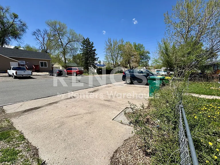 1260 Brentwood St — Photo 8