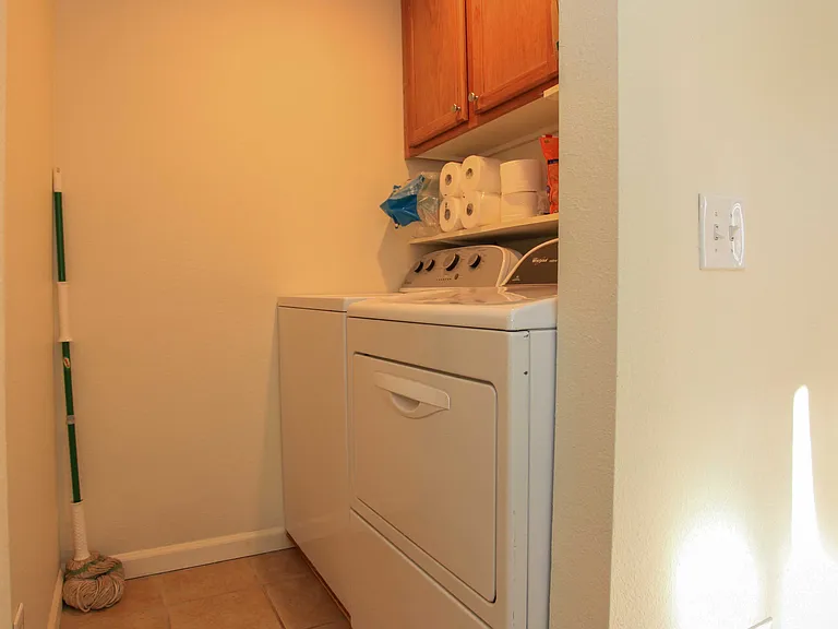 642 Maple St — Photo 20