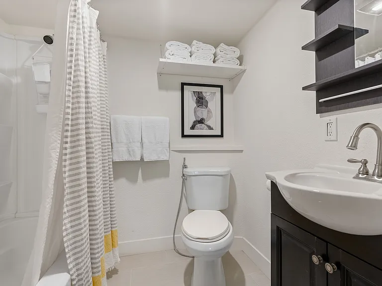 828 NE Sumner St #B — Photo 11