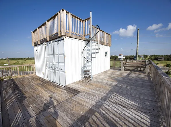 4016 Las Palmas St, Galveston, TX 77554