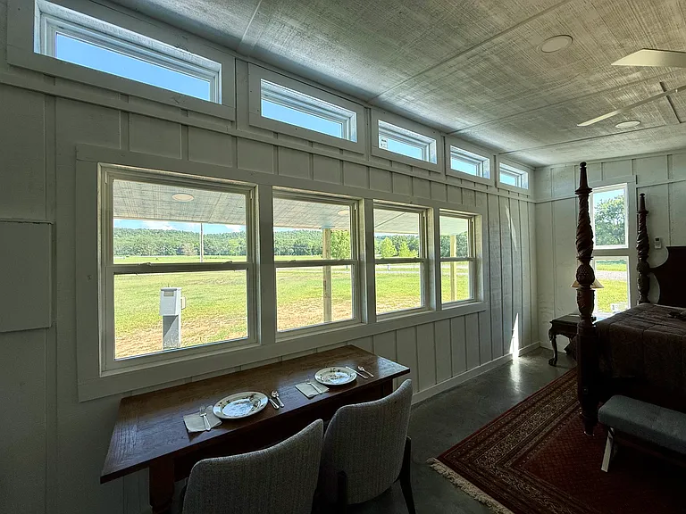 205 Green Valley Dr — Photo 2