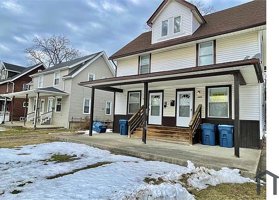 4th image of 1835 E 34th St