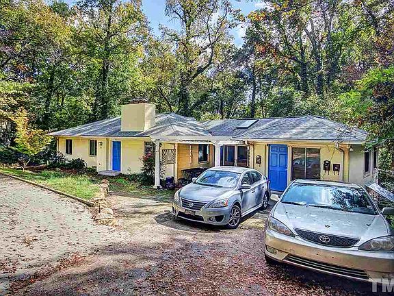 4th image of 28 Davie Cir